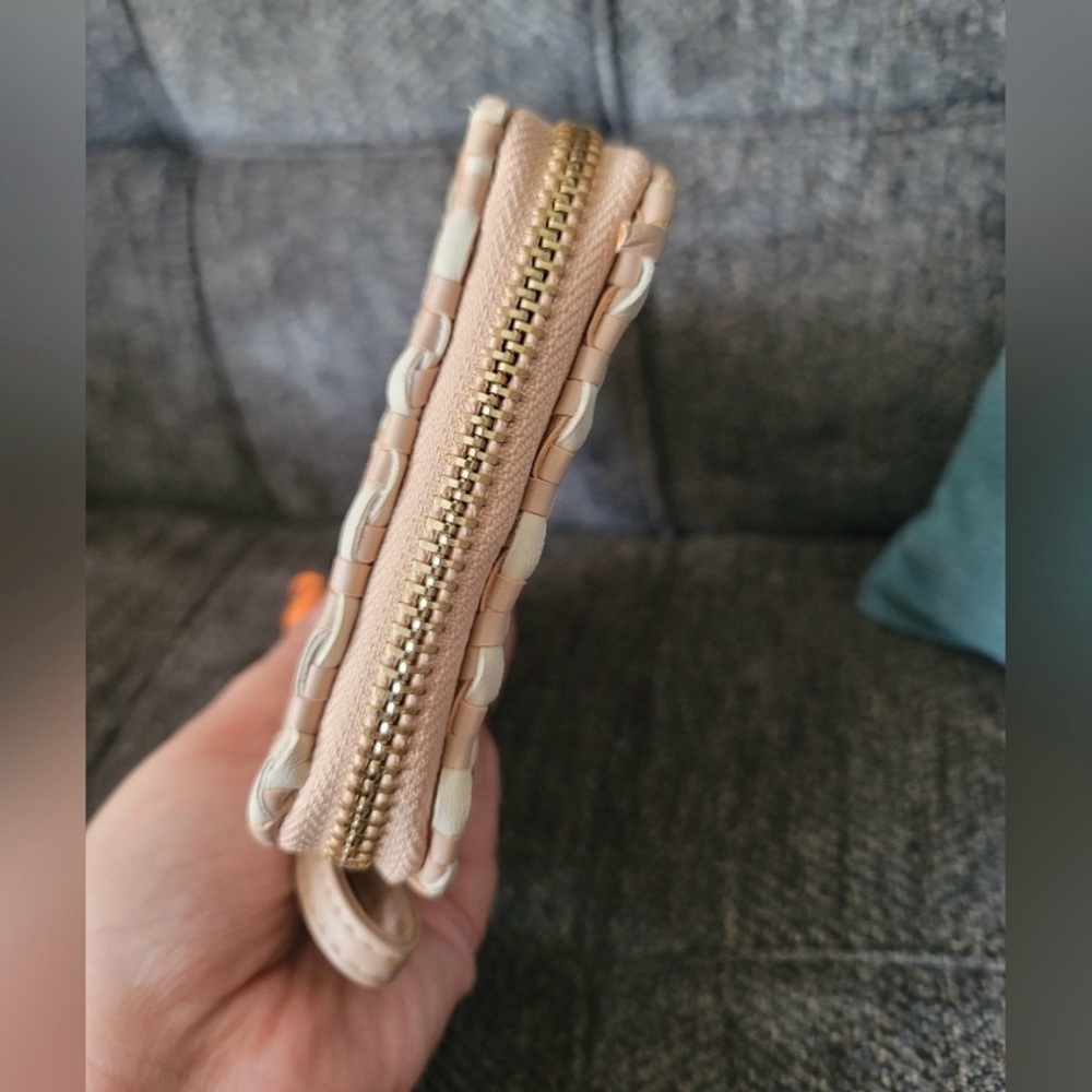 Deux Lux Metallic Woven Leather Wallet Clutch - Picture 8 of 9